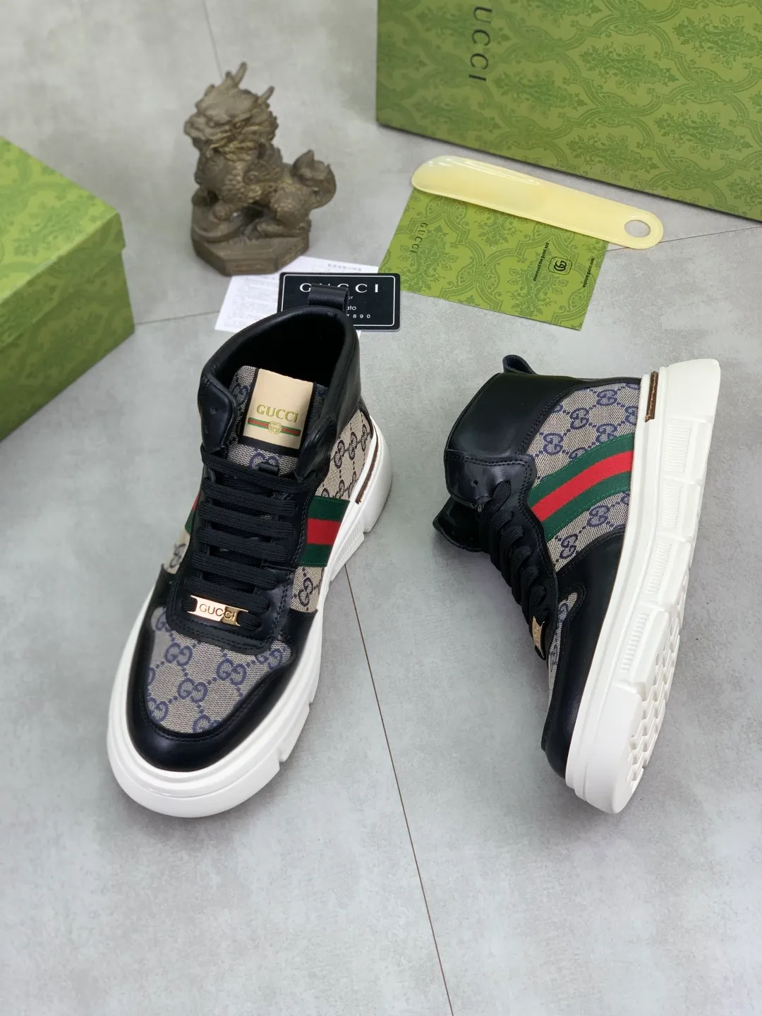 Men's shoes💰P420 💰[New Style] (GUCCI) The latest model from the official website🎁🎁Casual and fashionable men's shoes👟, hot style💥The style is simple and elegant, exclusive for trendy men. The unique double G element of the latest brand from the official website👑Gucci Original decoration, fashionable and generous, the fabric is original frosted calfskin✅Fully imported first-layer pigskin lining, the official website specifies wear-resistant, lightweight original rubber casual outsole, the classic model is taken in real life🎬38-44 2️⃣ colors available